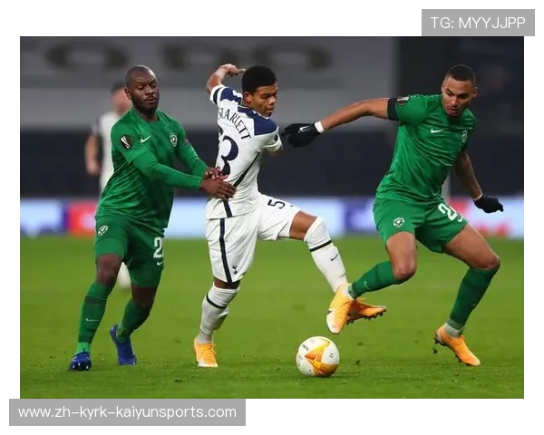 足球比赛中的反击部署与攻击节奏